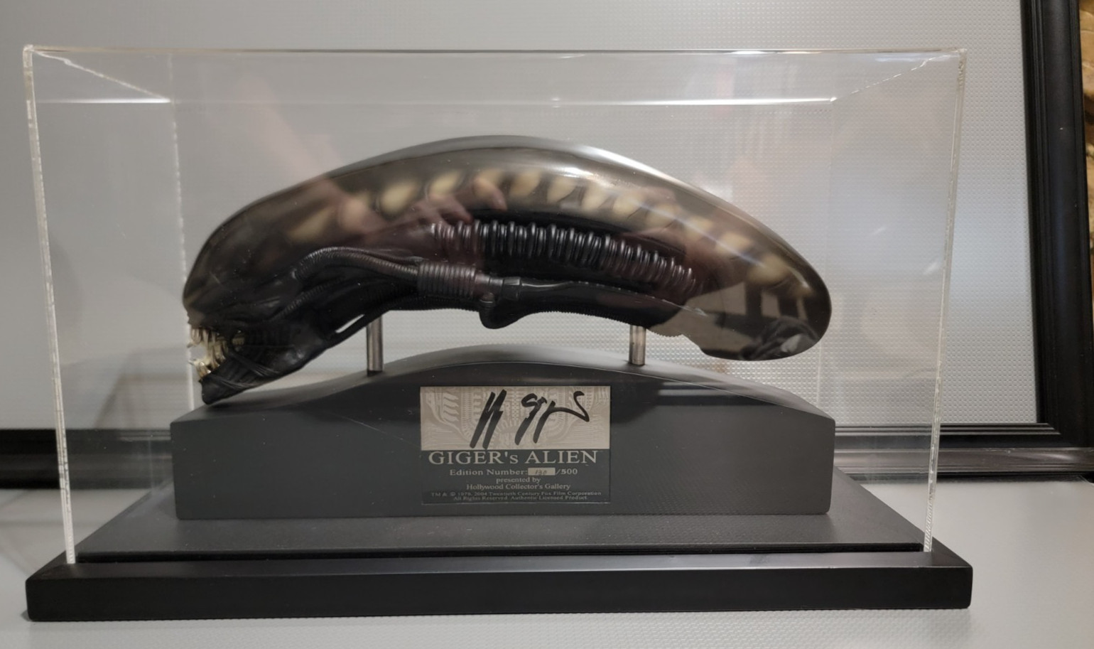 Alien H.R. Giger Signed Limited Edition Bust Hollywood Collector's Gallery Rare Alien H.R. Giger Signed Limited Edition Bust Hollywood Collector's Gallery Rare