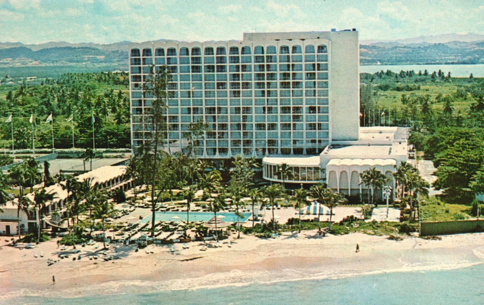 Vintage Postcard Magnificent Loew's Hotel Americana Of San Juan Puerto Rico PR Vintage Postcard Magnificent Loew's Hotel Americana Of San Juan Puerto Rico PR