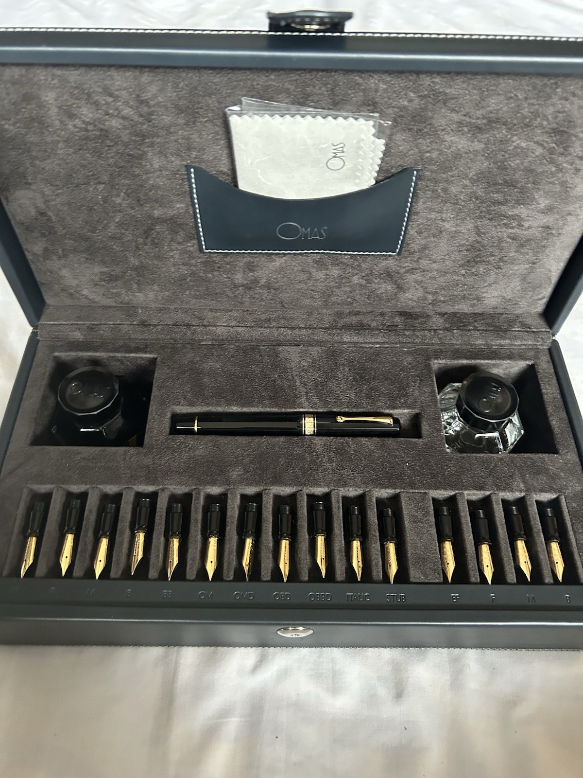 Omas Black Paragon 15 Gold Nibs Set-Rare & New