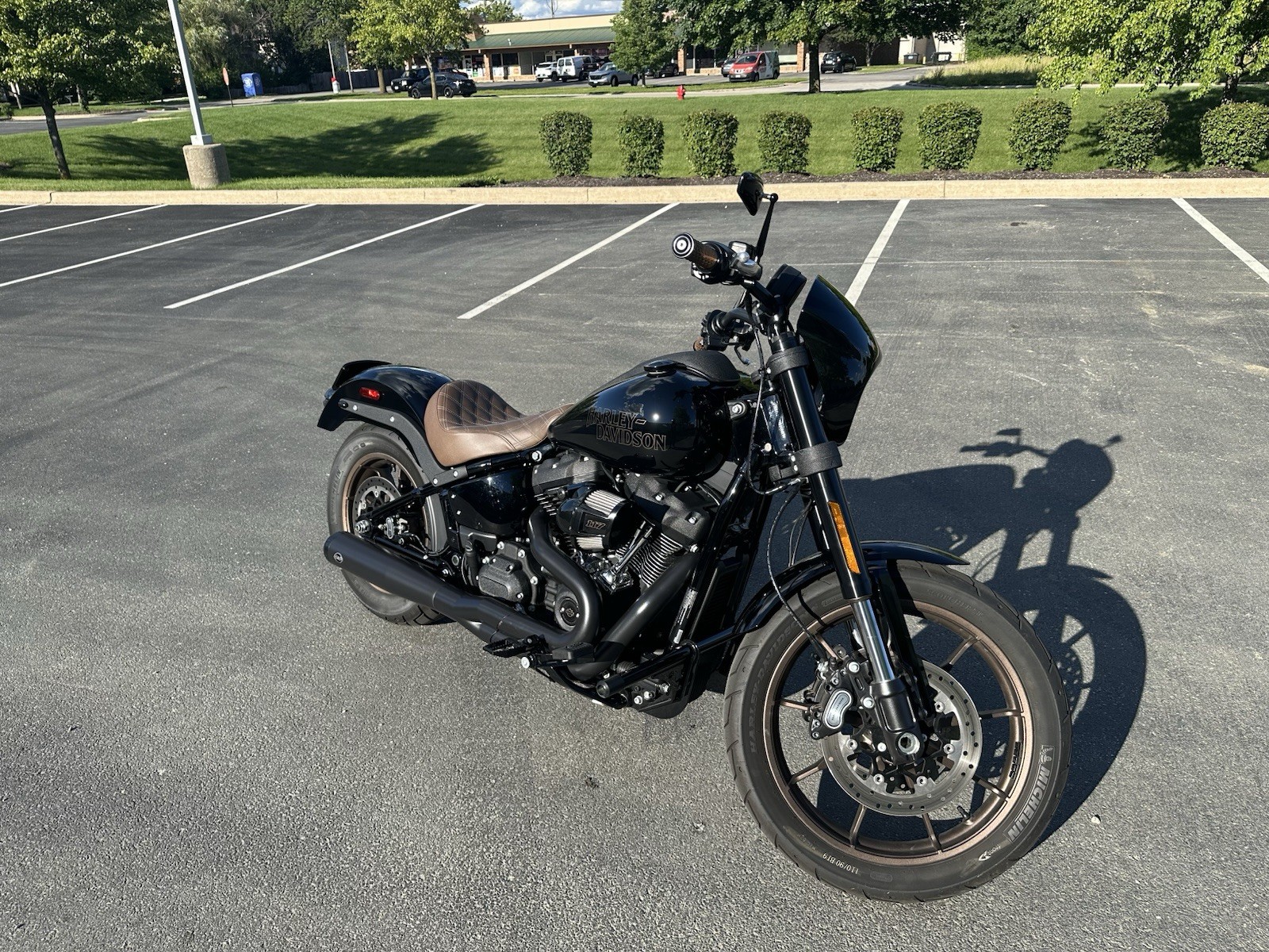 2022 Harley Davidson Low Rider S FXLRS 117 - ONLY 1080 Miles Clean Title. Black