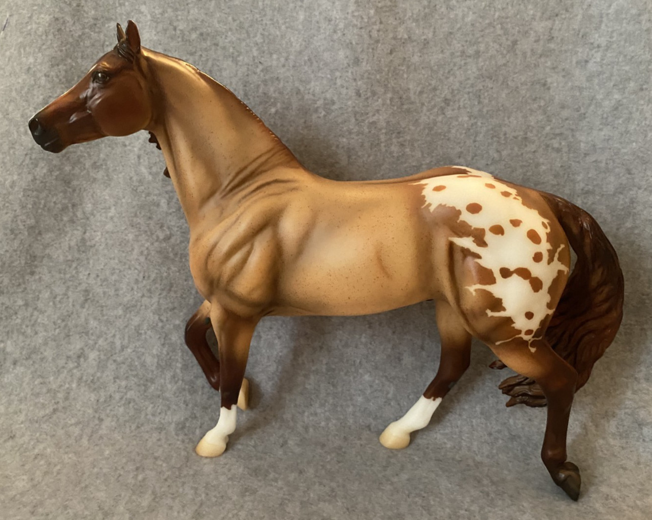 Breyerfest 2015 Volunteer Model “Parfait” Smart Chic Olena Mold 150-160 Made Breyerfest 2015 Volunteer Model “Parfait” Smart Chic Olena Mold 150-160 Made