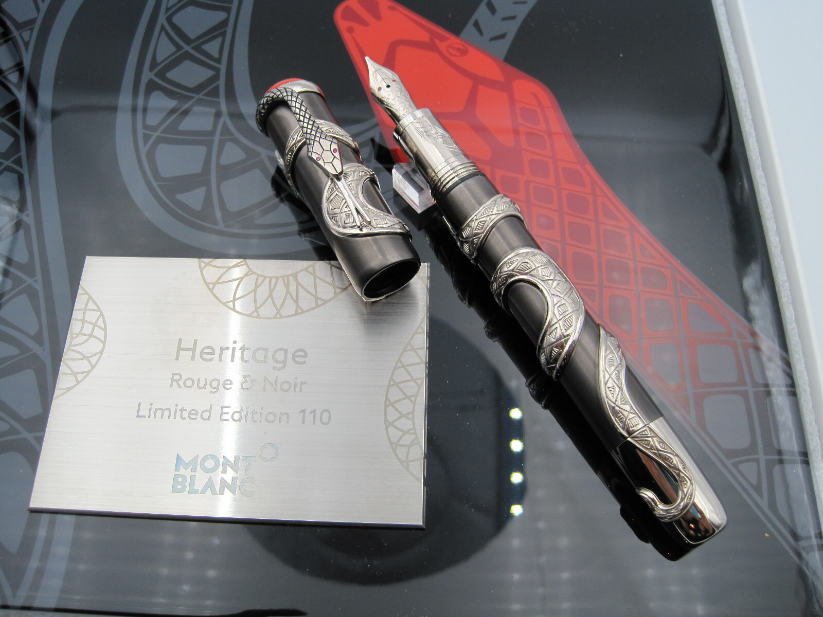 MONTBLANC 2016 Artisan THE SERPENT 110 Heritage Collection ROUGE ET NOIR Limited