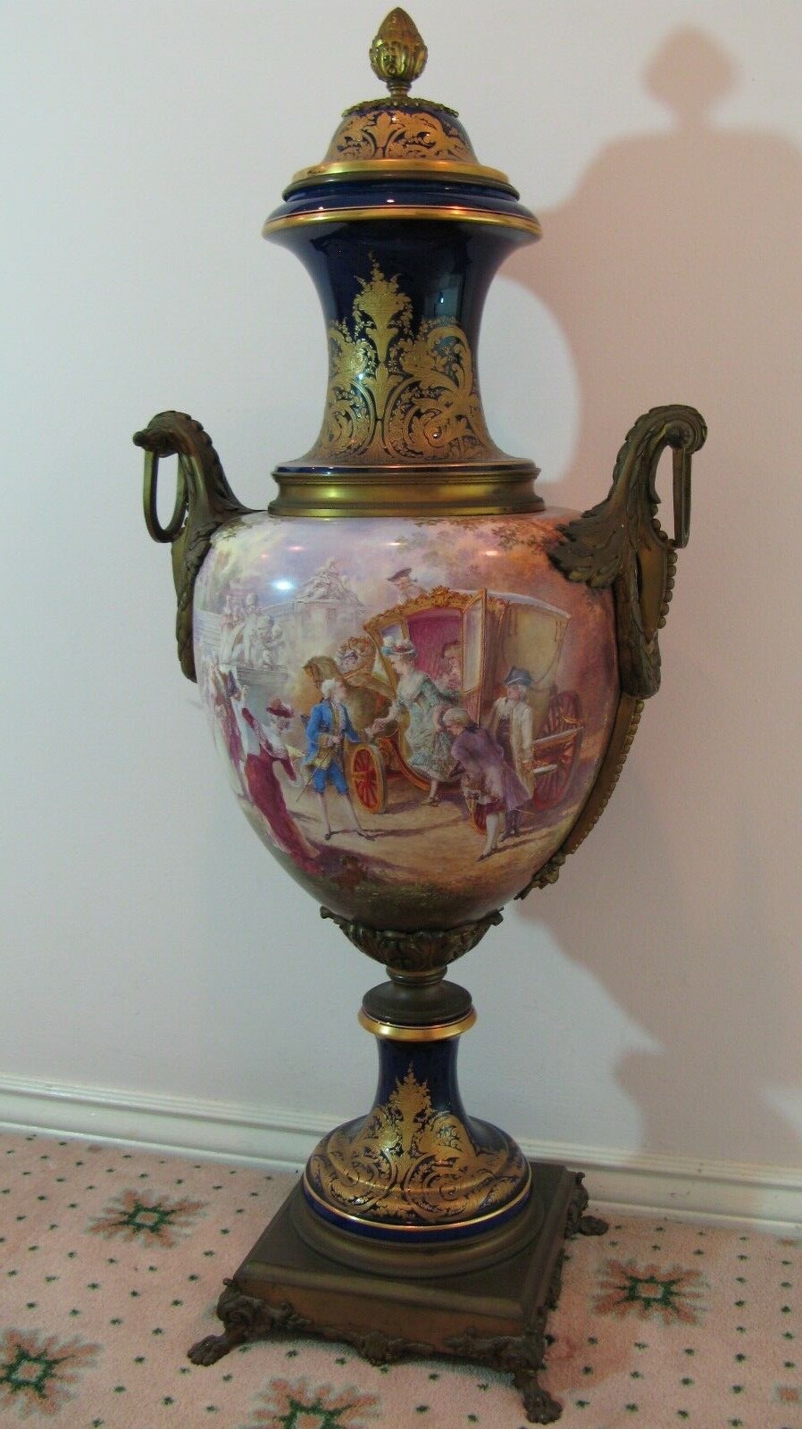 MUSEUM ANTIQE 1771 FRENCH SEVRES PORCELAIN & BRONZE URN VASE MUSEUM ANTIQE 1771 FRENCH SEVRES PORCELAIN & BRONZE URN VASE