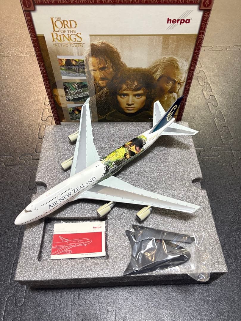 herpa1/200 air new zealand boeing 747 road of the rings #0e134f herpa1/200 air new zealand boeing 747 road of the rings #0e134f