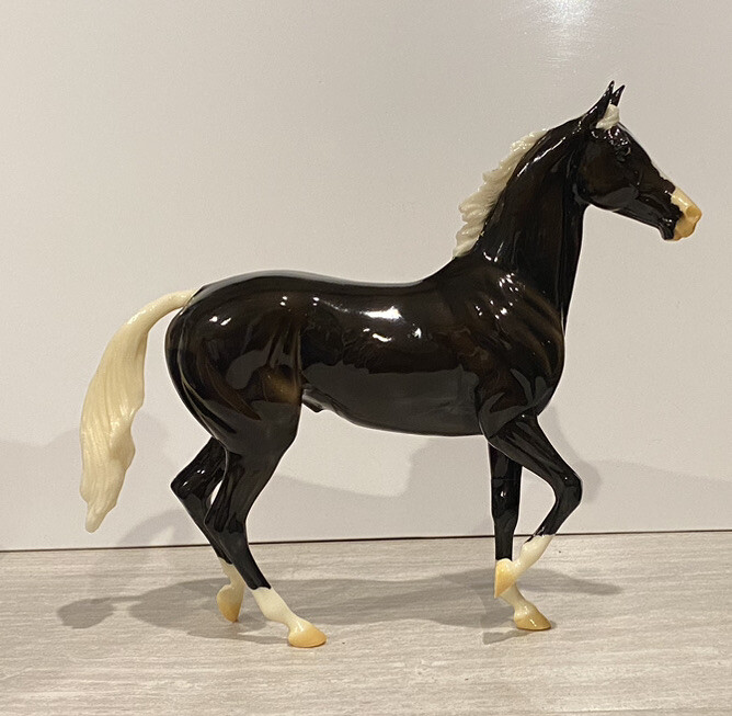 Breyer Glossy Charcoal Lonesome Glory Breyerfest Volunteer Model 2003 Very Rare Breyer Glossy Charcoal Lonesome Glory Breyerfest Volunteer Model 2003 Very Rare