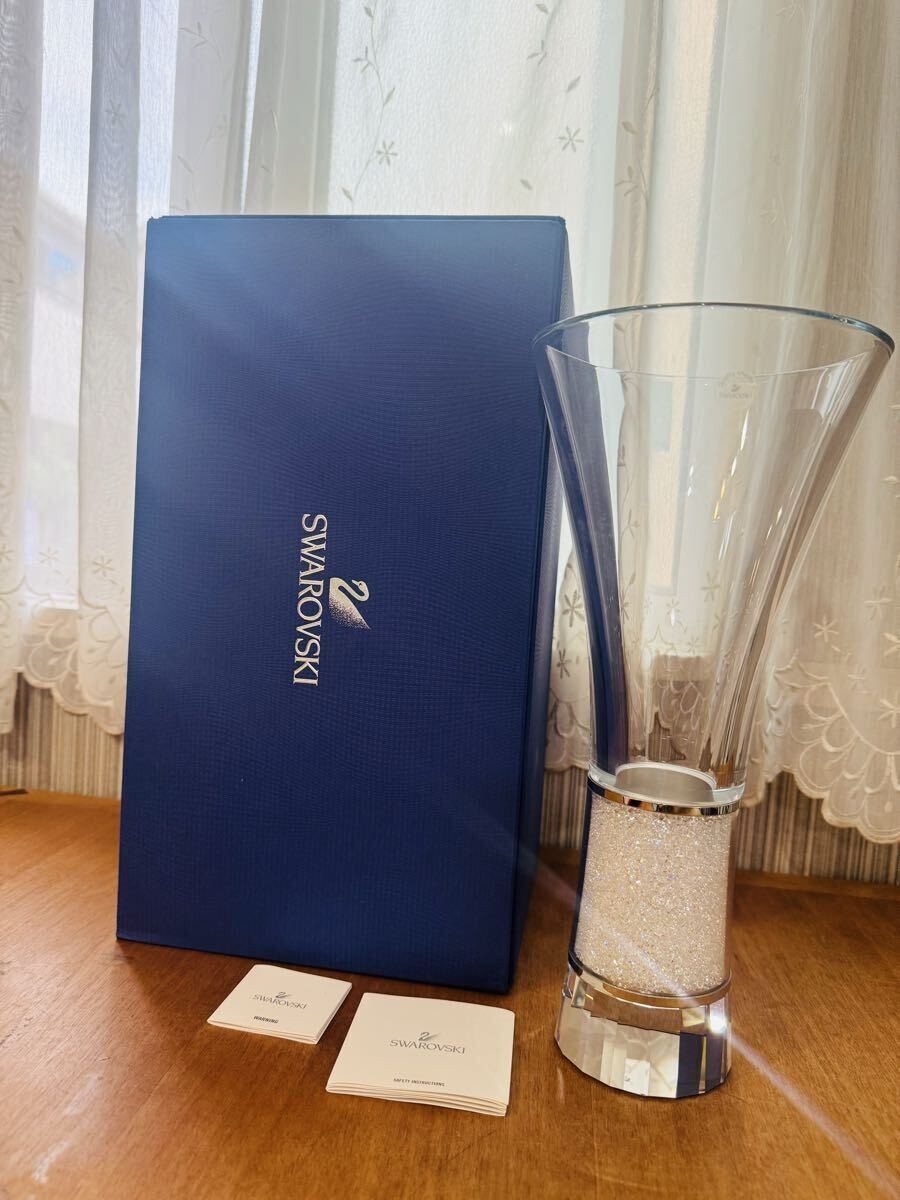 Swarovski Crystalline Bass Vase Flower Base Package Approx. 30 Swarovski Crystalline Bass Vase Flower Base Package Approx. 30