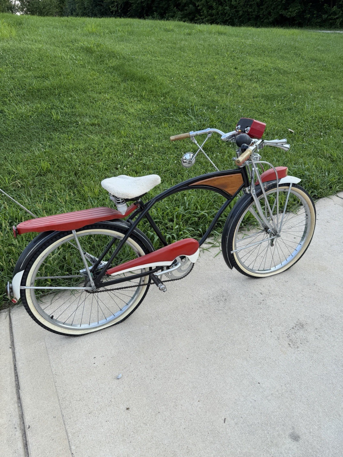Late 40s Early 50s Mens Shelby Flyer Customized Bicycle Model 53 Late 40s Early 50s Mens Shelby Flyer Customized Bicycle Model 53
