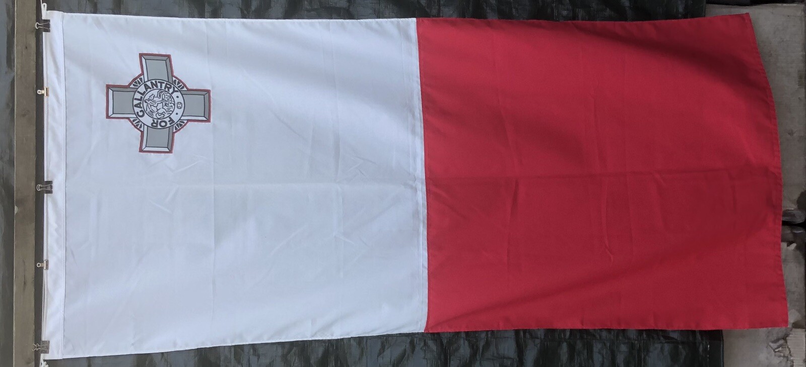 Large Malta GC George Cross Flag 6ft x 3ft Panel Sewn & Appliquéd 180cm Large Malta GC George Cross Flag 6ft x 3ft Panel Sewn & Appliquéd 180cm