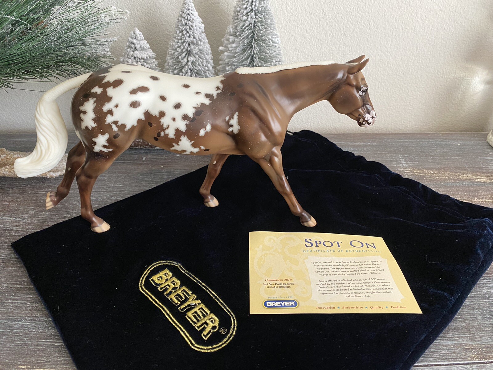 2010 Breyer Connoisseur Series Spot On 350 Pieces Roxy