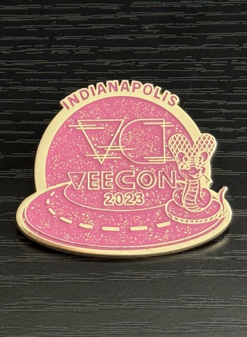 2023 VeeFriends Road To Veecon Pin -  Cosmic Pink Pin /55 Limited Edition 