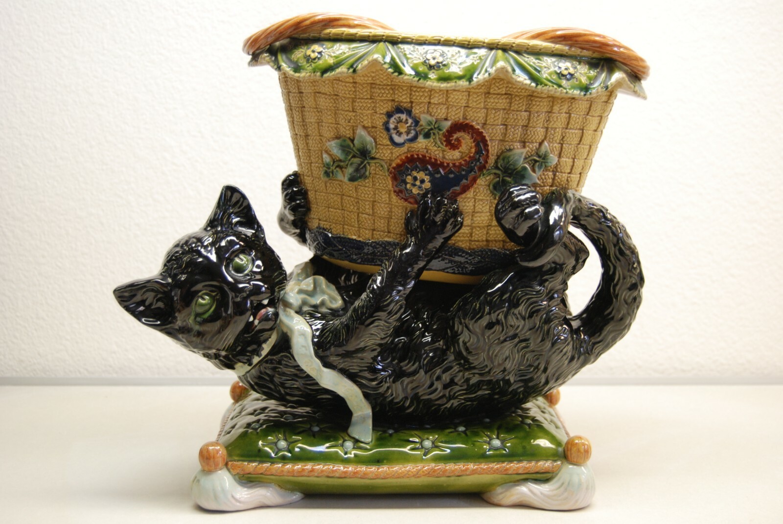 ANTIQUE GERMAN FRENCH MAJOLICA PORCELAIN VASE FIGURAL CAT PLANTER WHIMSICAL OLD