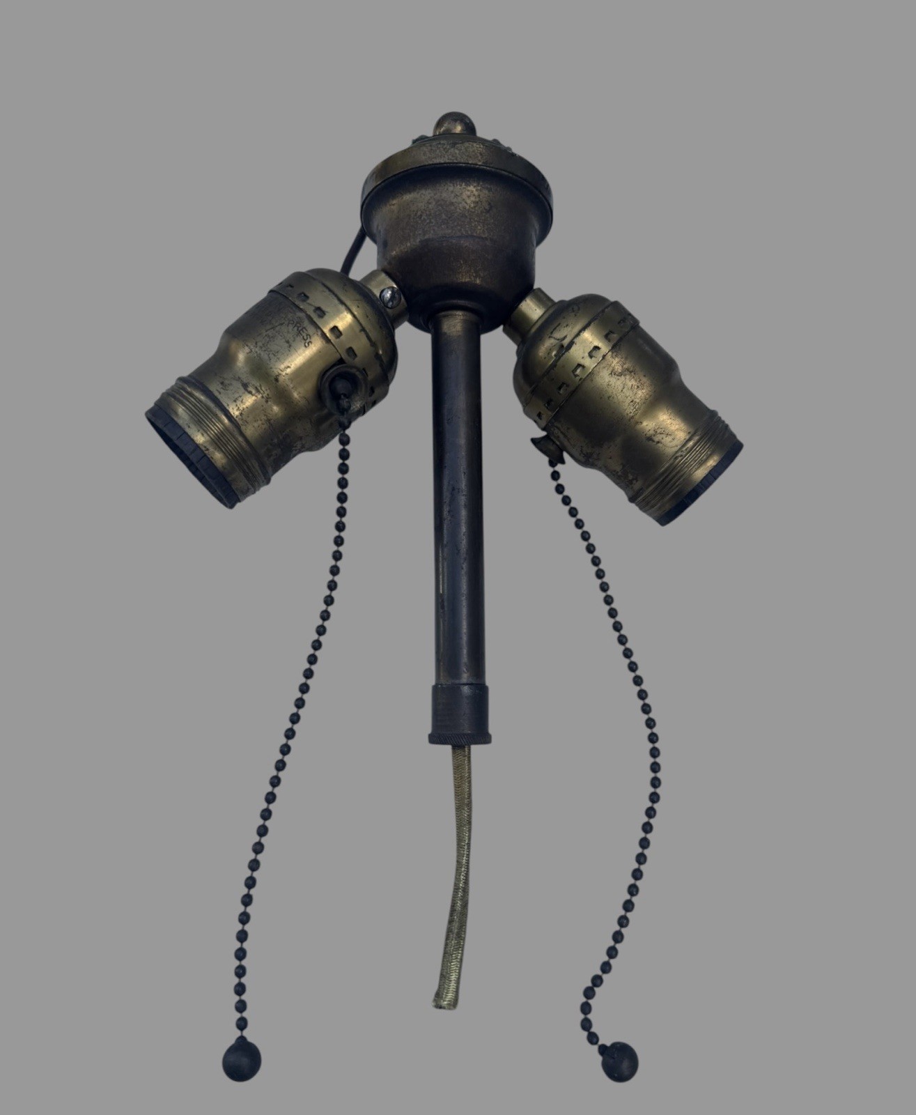 Vintage Leviton Double Lamp Socket Cluster Brass Pull Chain Light Parts Vintage Leviton Double Lamp Socket Cluster Brass Pull Chain Light Parts