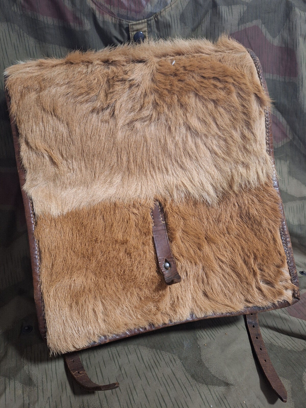 Wehrmacht knapsack Solingen 1940 with tarpaulin Absolute rarity Top condition Wehrmacht knapsack Solingen 1940 with tarpaulin Absolute rarity Top condition