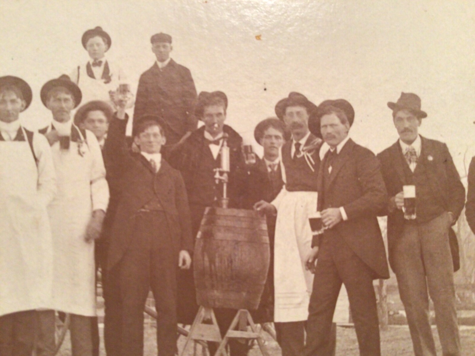Antq. Mounted Photo Group Of Men Outside Drinking Beer With Keg 1900s IN KY 7X9 Antq. Mounted Photo Group Of Men Outside Drinking Beer With Keg 1900s IN KY 7X9