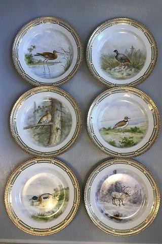 Royal Copenhagen Flora Danica/Fauna Danica Animal Luncheon Plates No 240/3550 Royal Copenhagen Flora Danica/Fauna Danica Animal Luncheon Plates No 240/3550