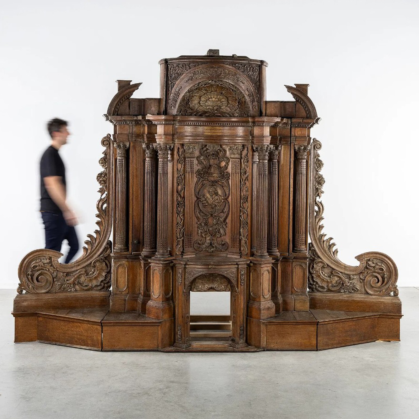 1700's Antique Baroque Church Altar Retable in Oak Wood by Laurent Delvaux