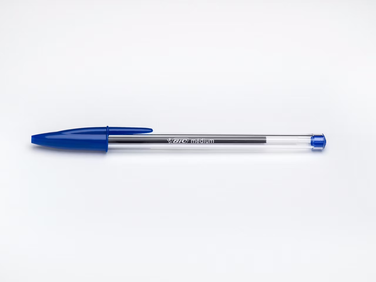 Sporty sleek blue pen its a very sexy blue pen, the Sexiest