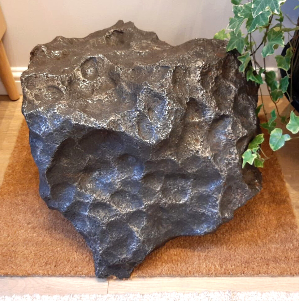 Museum Campo del Cielo meteorite. 200 kg Museum Campo del Cielo meteorite. 200 kg