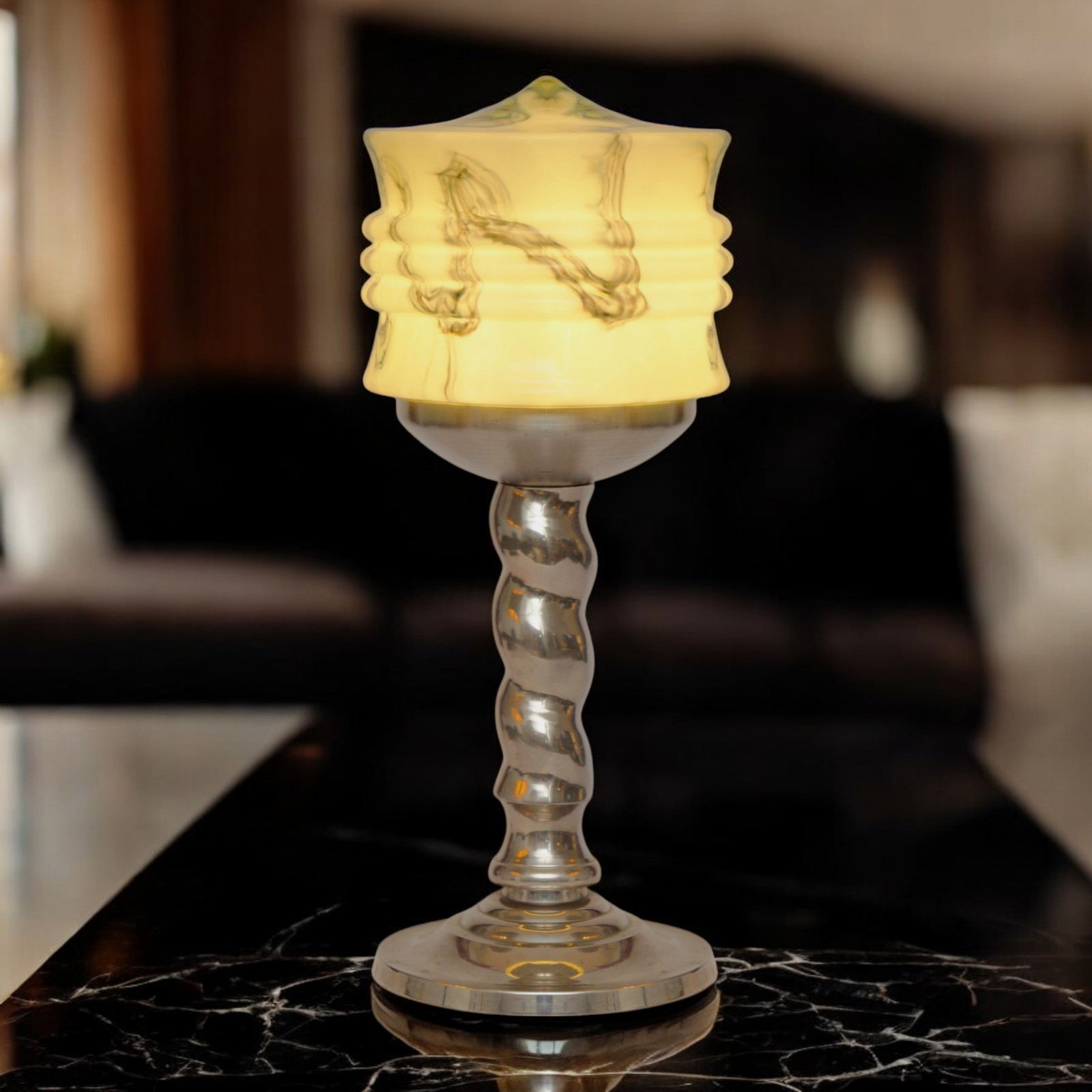 Unique Elegant Art Deco Table Lamp Unique Elegant Art Deco Table Lamp