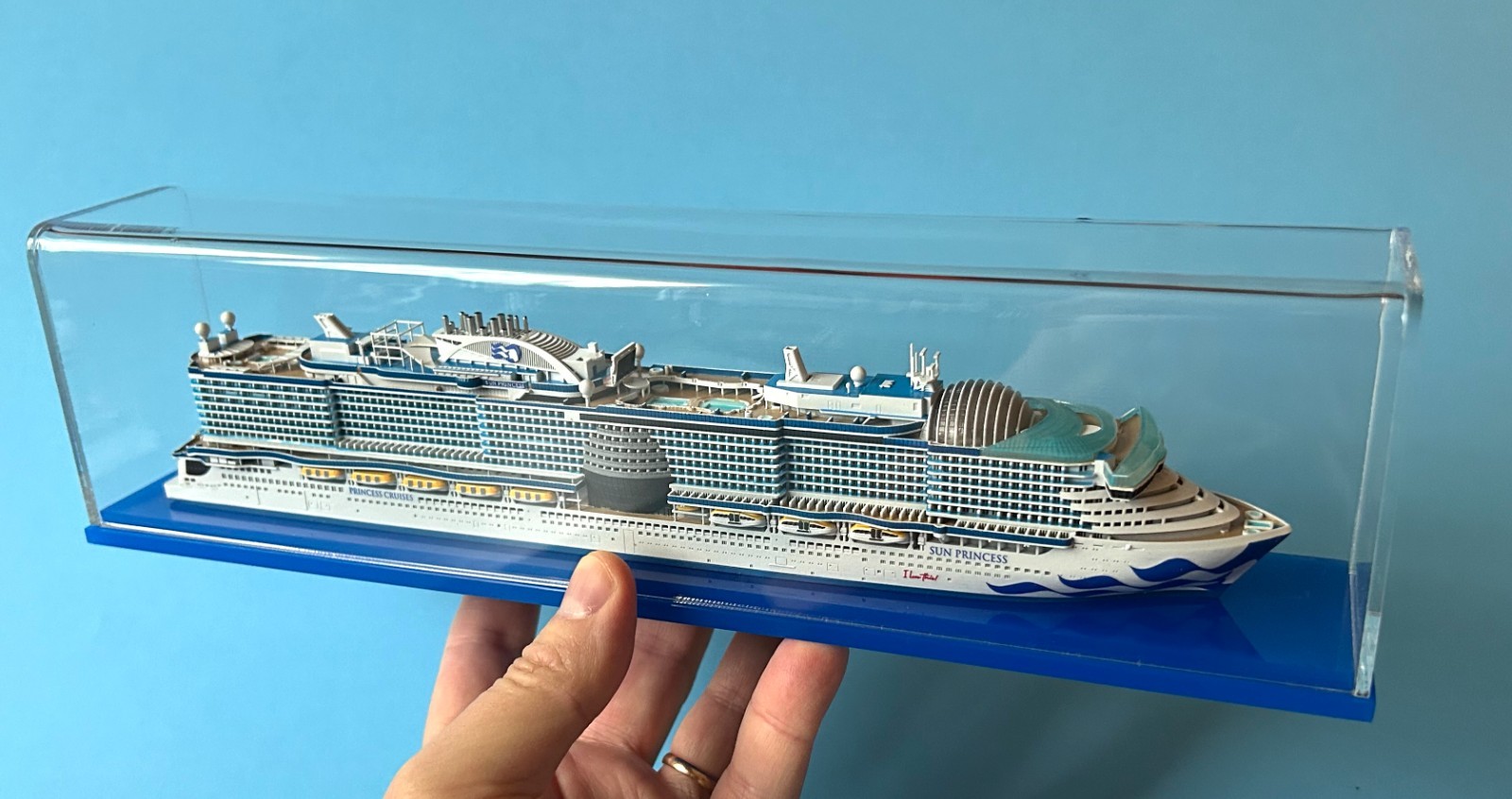 1:1250 scale SUN PRINCESS cruise ship Model ocean liner by SCHERBAK, USA 1:1250 scale SUN PRINCESS cruise ship Model ocean liner by SCHERBAK, USA