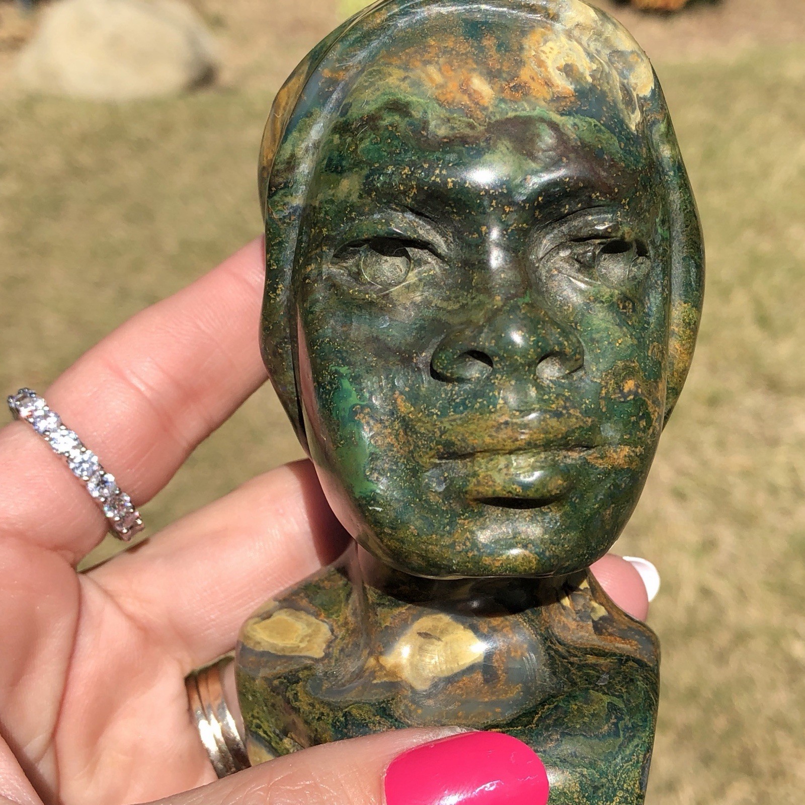 Israel Chikumbirike 1976 ▪️ African SHONA Sculpture Zimbabwe Green Verdite WOMAN Israel Chikumbirike 1976 ▪️ African SHONA Sculpture Zimbabwe Green Verdite WOMAN