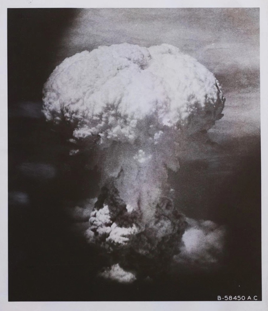 ⭐ AUG 9, 1945. TYPE I - ATOMIC BOMBING OF NAGASAKI - PSA ENCAPSULATED (975) ⭐ ⭐ AUG 9, 1945. TYPE I - ATOMIC BOMBING OF NAGASAKI - PSA ENCAPSULATED (975) ⭐