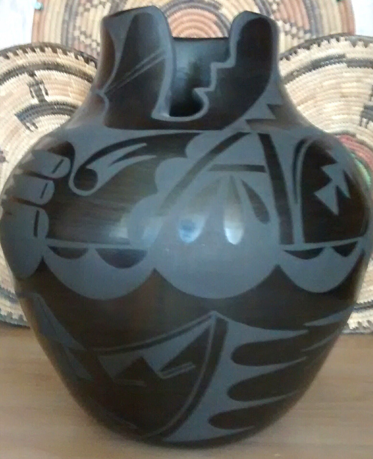 Very Large Pottery Vessel By Pueblo Potter Carmelita Dunlap. Incredible Piece Very Large Pottery Vessel By Pueblo Potter Carmelita Dunlap. Incredible Piece