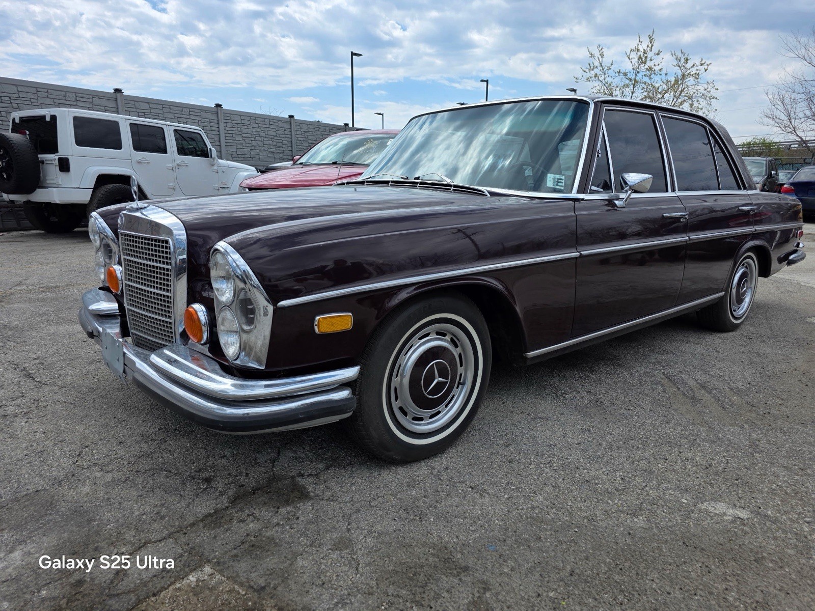 Mercedes Benz Vintage S320 1970 Clean Title Perfect Condition Run And Drive