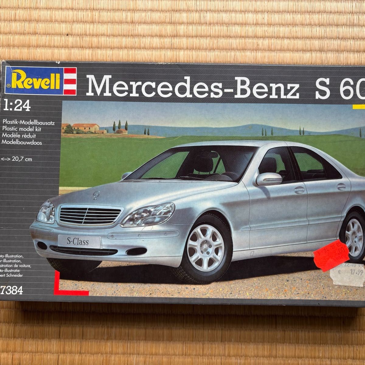 Revell Mercedes-Benz S 600 S-Class 1:24 Plastic Model