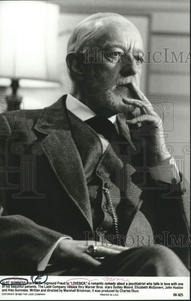 1983 Press Photo Alec Guinness as Dr. Sigmund Freud in 