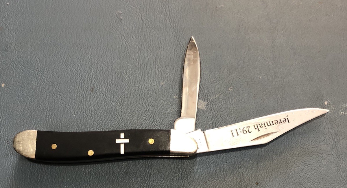 CASE XX KNIVES PEANUT - JEREMIAH 29:11 - SMOOTH BLACK SYNTHETIC 2220 SS