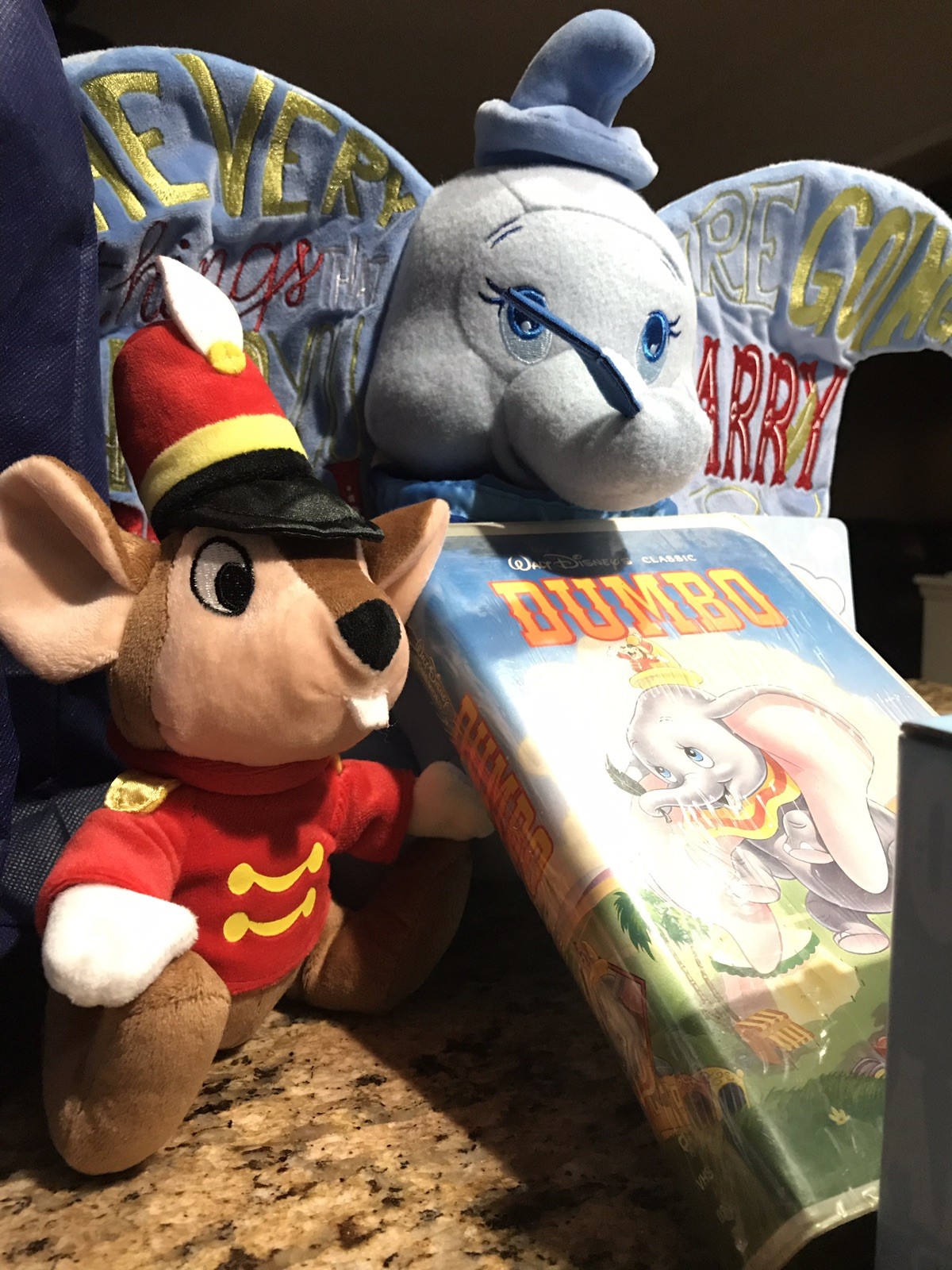 DUMBO WISDOM COLLECTION & TIMOTHY & CLASSIC VHS DUMBO TAPE RARE