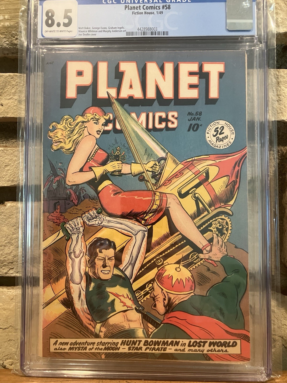 PLANET COMICS 58 CGC 8.5 OW/W (1/49) Superb GGA Sexy blonde on Rocket Bike PLANET COMICS 58 CGC 8.5 OW/W (1/49) Superb GGA Sexy blonde on Rocket Bike