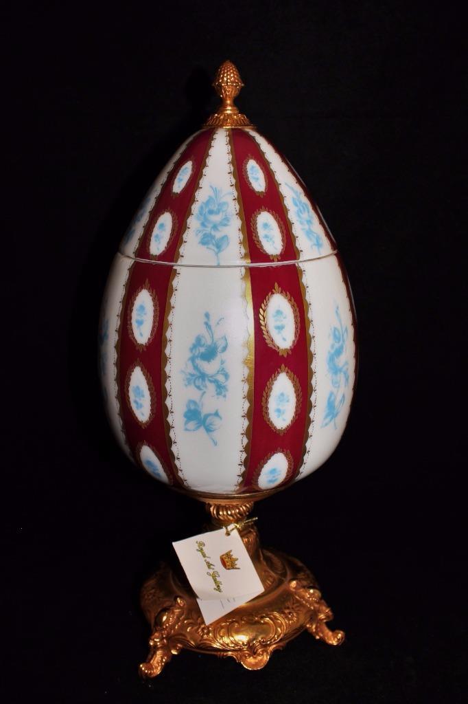 Tiche Porcelain d'Art, Milan, Italy, Centerpiece, 15
