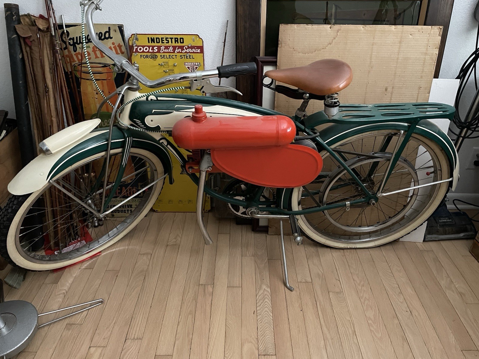 Vintage Schwinn Bicycle With Jacobsen Power Cycle Engine + Lineage Rare Vintage Schwinn Bicycle With Jacobsen Power Cycle Engine + Lineage Rare