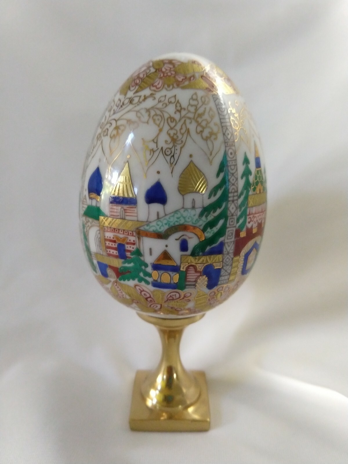 Russian Imperial Porcelain Lomonosov 'Old Russian Architecture' Easter Decor Egg Russian Imperial Porcelain Lomonosov 'Old Russian Architecture' Easter Decor Egg