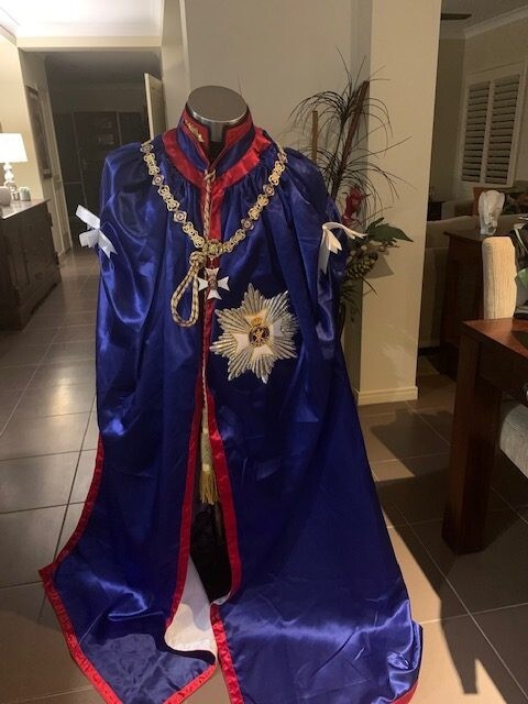 Mantle - Robe ROYAL VICTORIAN ORDER - United Kingdom Mantle - Robe ROYAL VICTORIAN ORDER - United Kingdom
