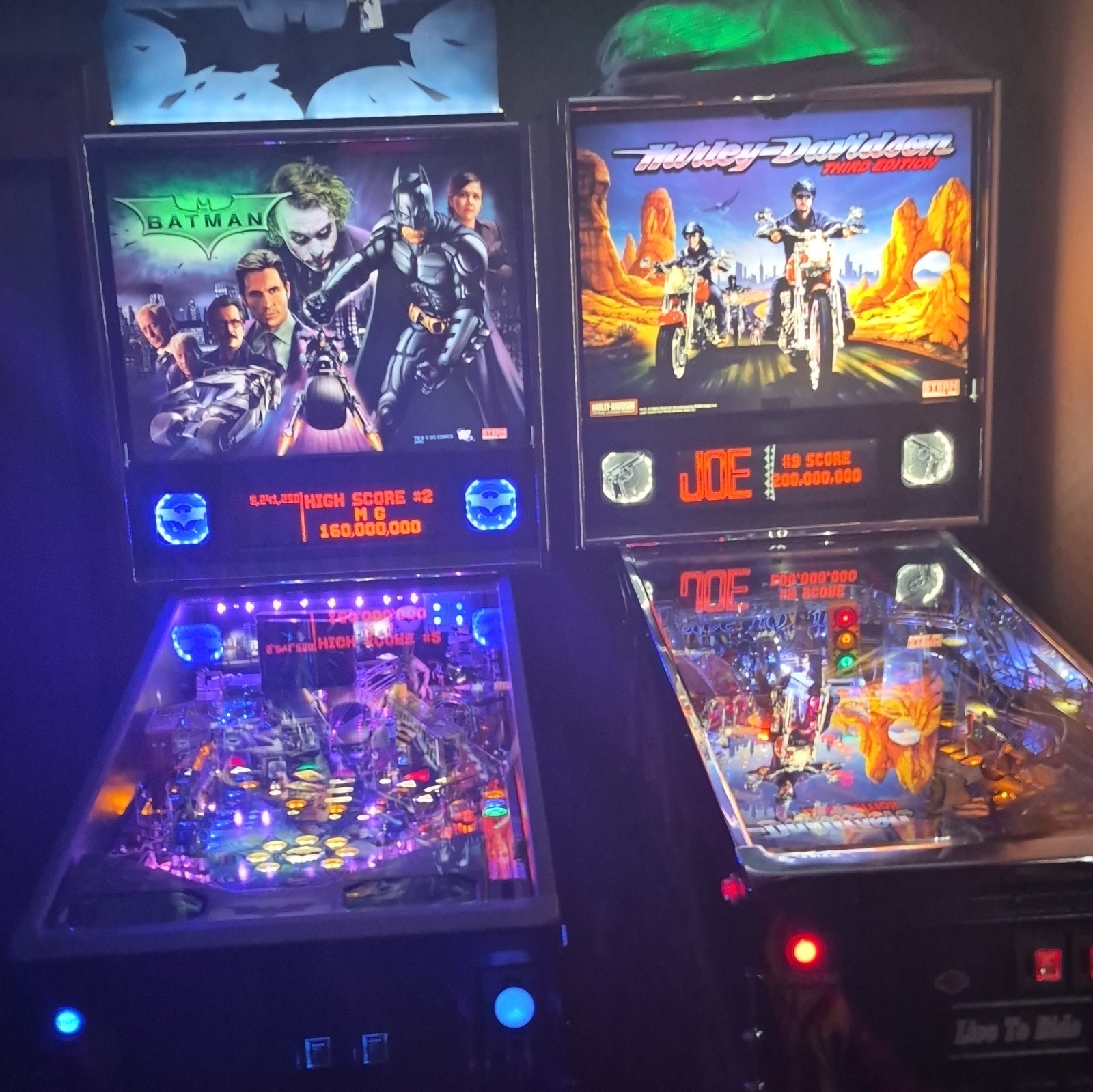 SEGA 1999 Batman Dark Knight & Harley-Davidson Pinball Machines Lot of 2 SEGA 1999 Batman Dark Knight & Harley-Davidson Pinball Machines Lot of 2