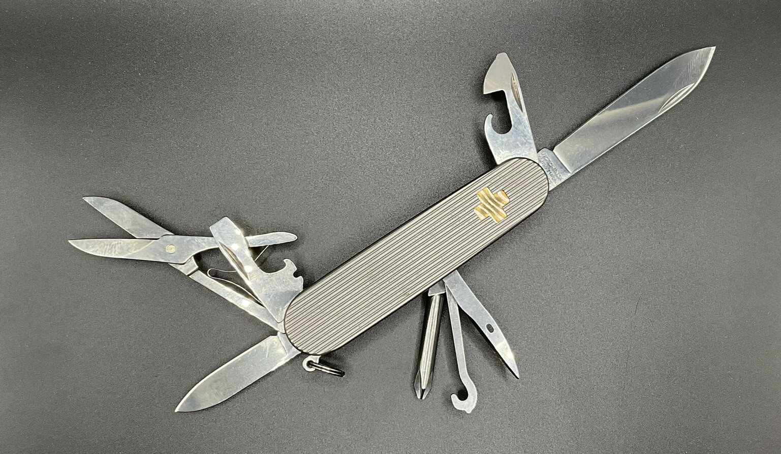 Victorinox SAK Tinker Titanium With Mokume Inlay EDC Swiss Army Knife Victorinox SAK Tinker Titanium With Mokume Inlay EDC Swiss Army Knife