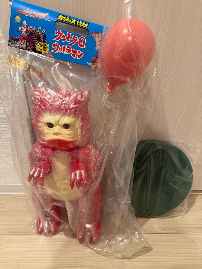 Ultraman Pikmin M1 Giant Pigmon Pedestal Balloon Unopened Ultraman Pikmin M1 Giant Pigmon Pedestal Balloon Unopened