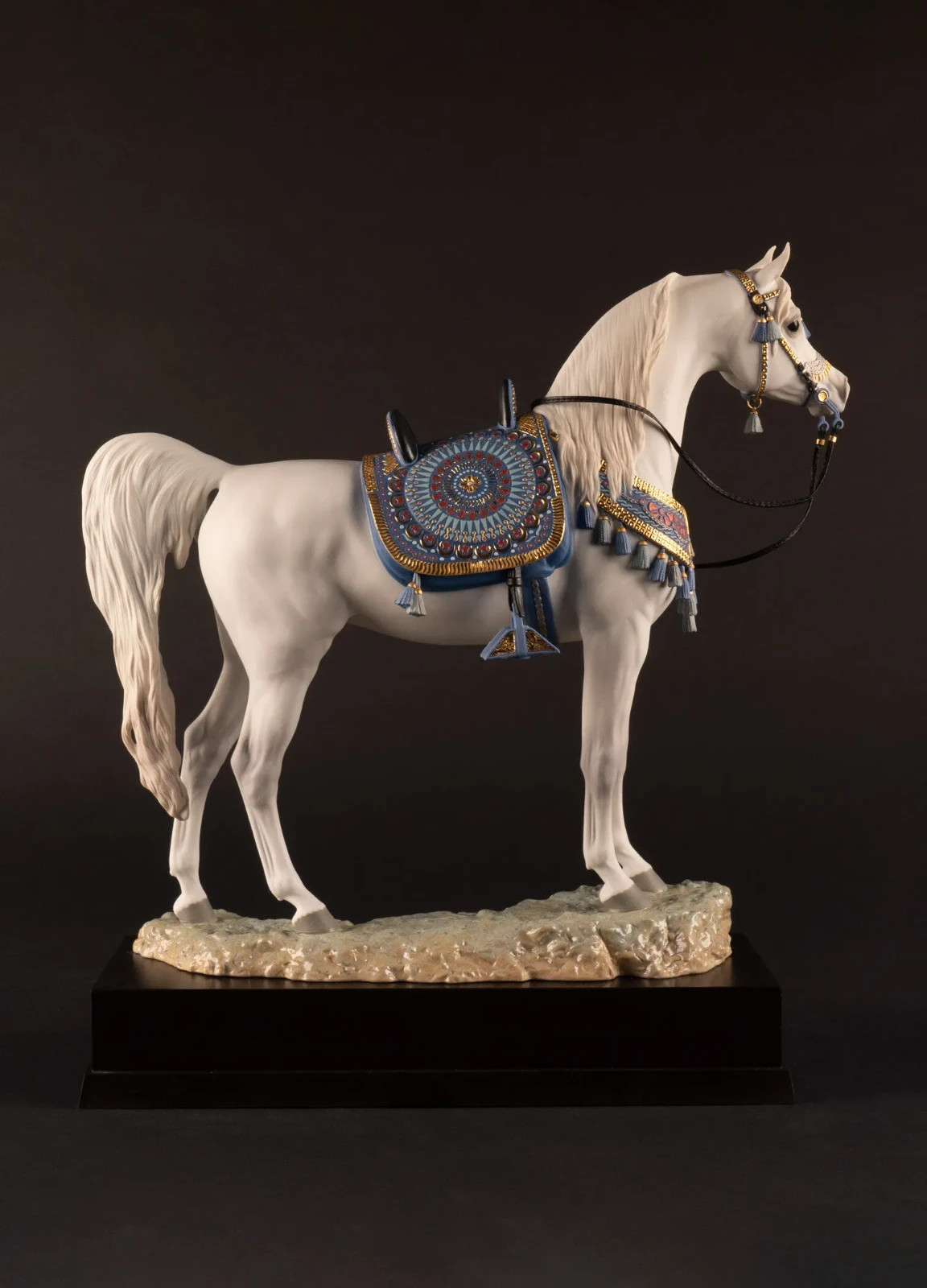 Lladro Arabian Pure Breed Horse High Porcelain Sculpture Limited Ed 01002020 Lladro Arabian Pure Breed Horse High Porcelain Sculpture Limited Ed 01002020