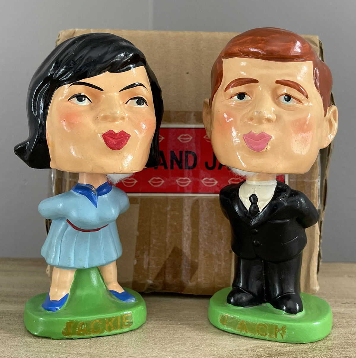 President JOHN F. KENNEDY & First Lady JACKIE 1960’s Original GEM MINT Nodders President JOHN F. KENNEDY & First Lady JACKIE 1960’s Original GEM MINT Nodders