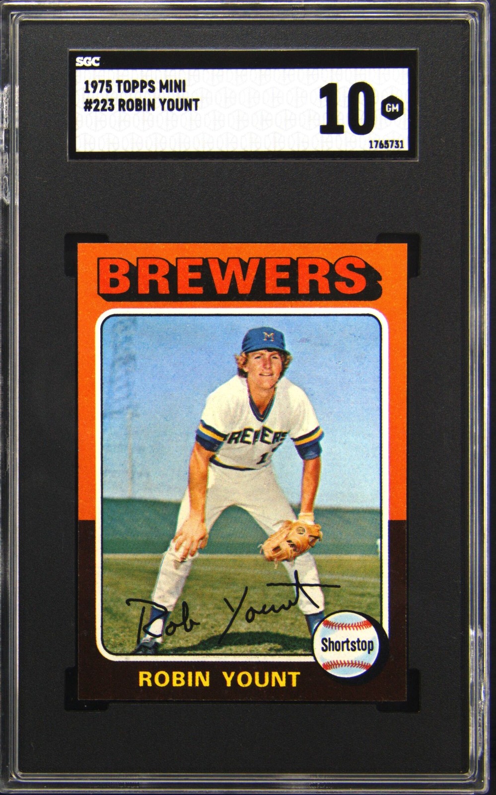 1975 TOPPS MINI ROBIN YOUNT SGC 10 1975 TOPPS MINI ROBIN YOUNT SGC 10