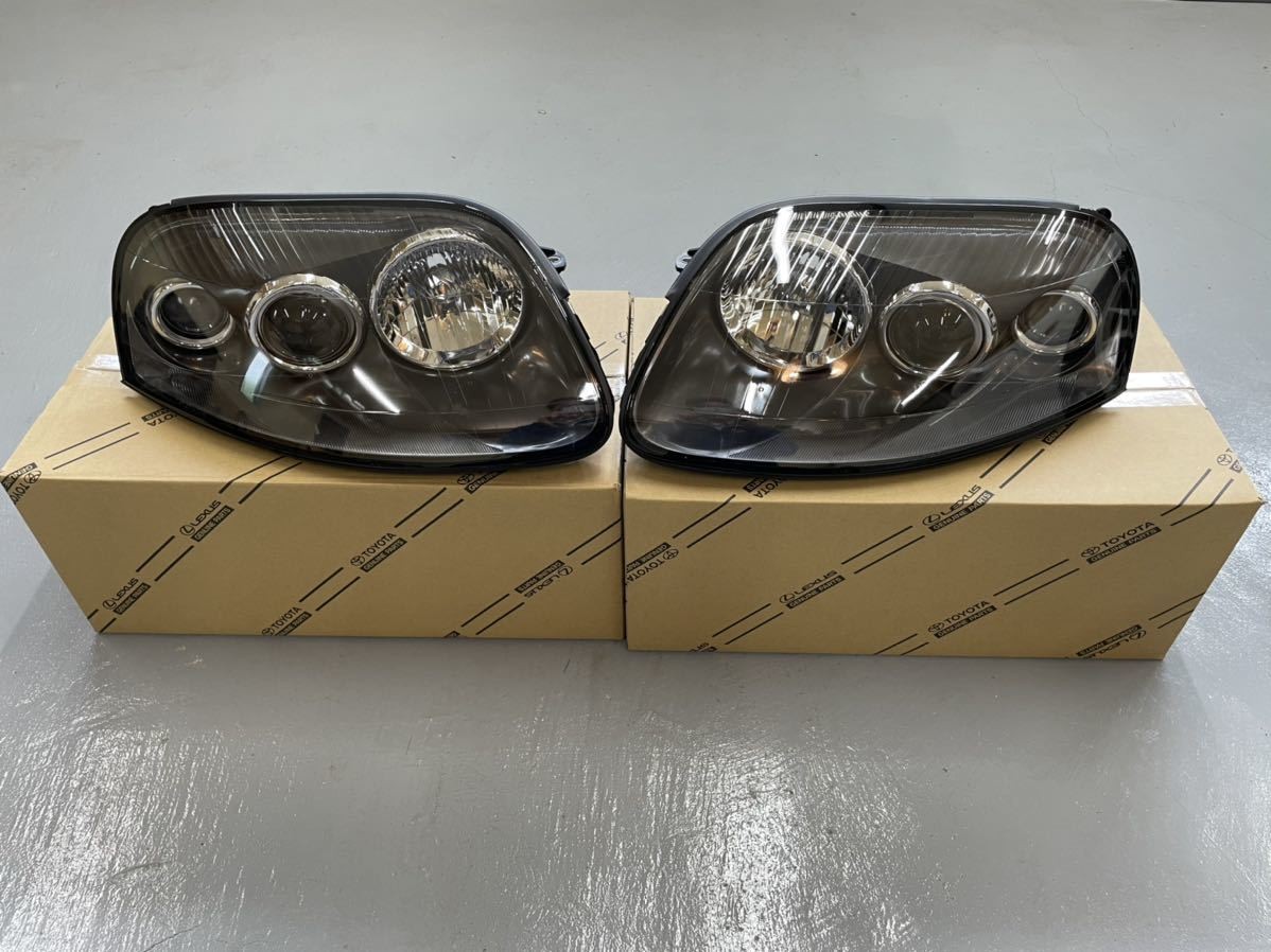 Toyota Genuine JZA80 Supra Headlight Lens Set L&R Late Model New Toyota Genuine JZA80 Supra Headlight Lens Set L&R Late Model New
