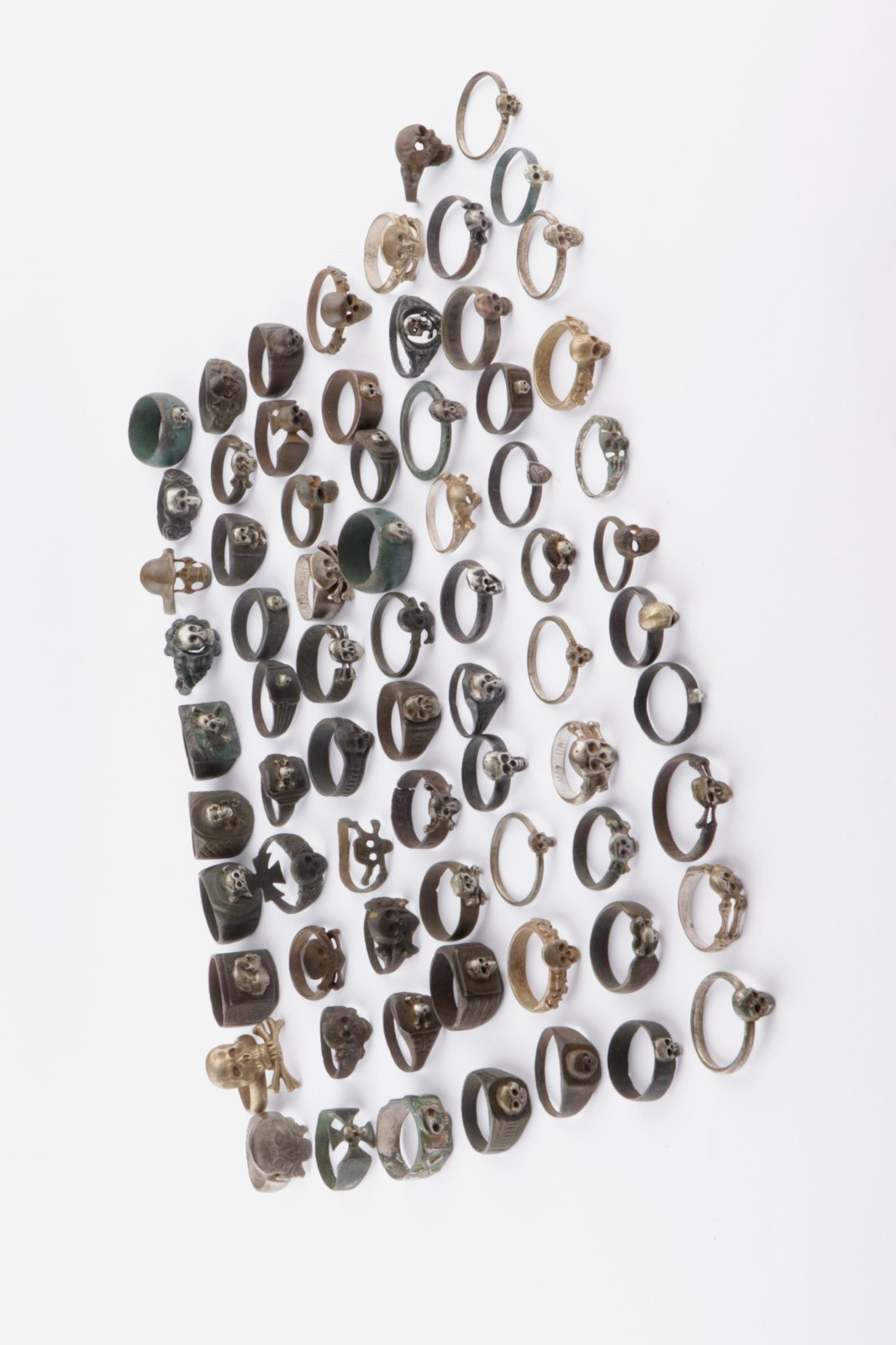 Collection 72 pcs Skull Bones ww2 WWII Ring war period ww1 WWI Battlefield set Collection 72 pcs Skull Bones ww2 WWII Ring war period ww1 WWI Battlefield set