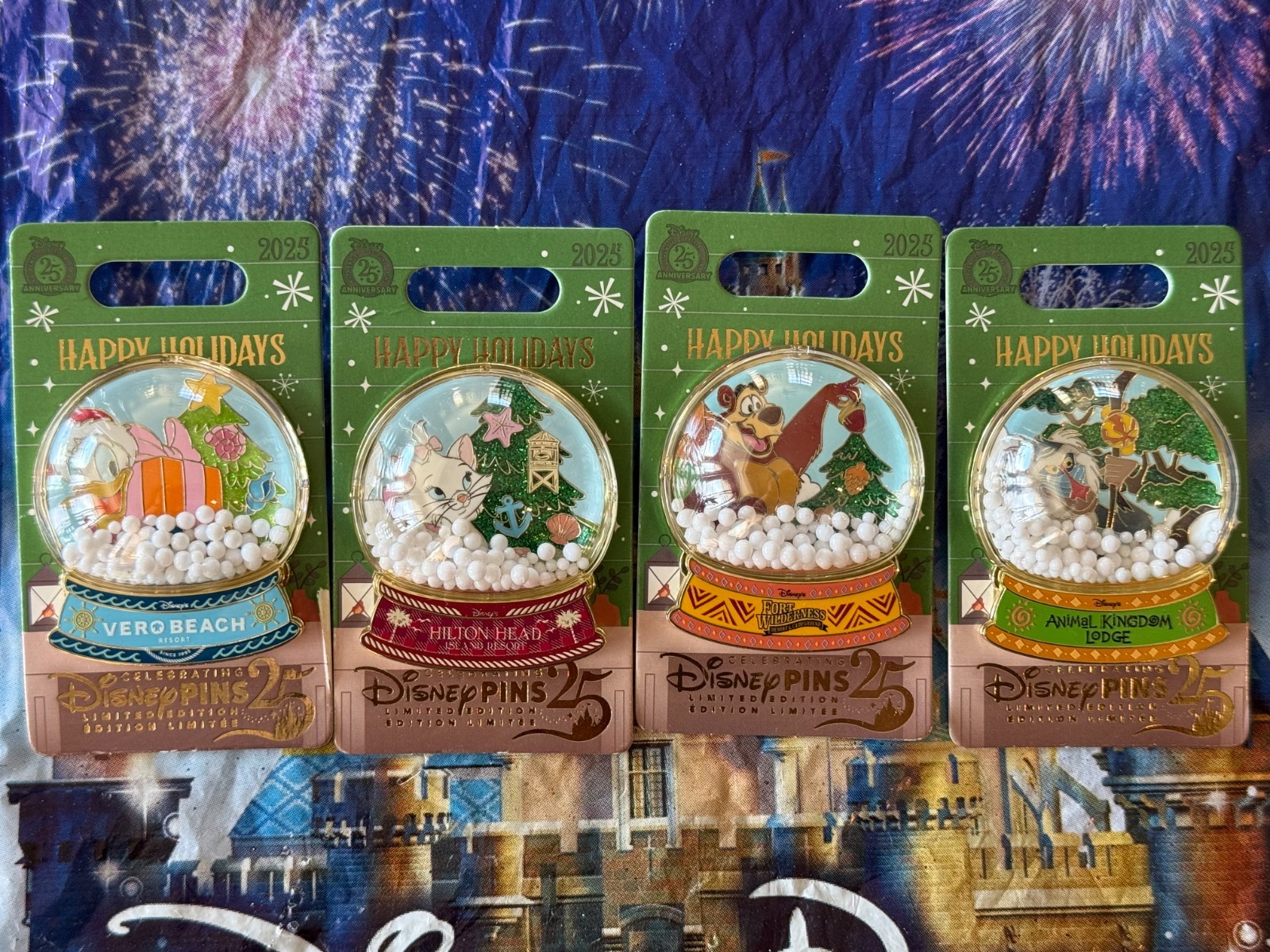2025 DISNEY RESORT HOLIDAY COLLECTION SNOWGLOBE SET-- HILTON HEAD VERO BEACH 2025 DISNEY RESORT HOLIDAY COLLECTION SNOWGLOBE SET-- HILTON HEAD VERO BEACH