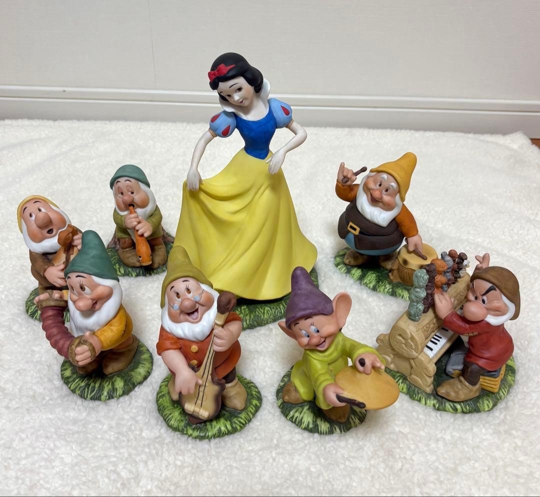 Snow White and the Seven Dwarfs by Kato Kogei Ceramic Figurine Rare From Japan Snow White and the Seven Dwarfs by Kato Kogei Ceramic Figurine Rare From Japan