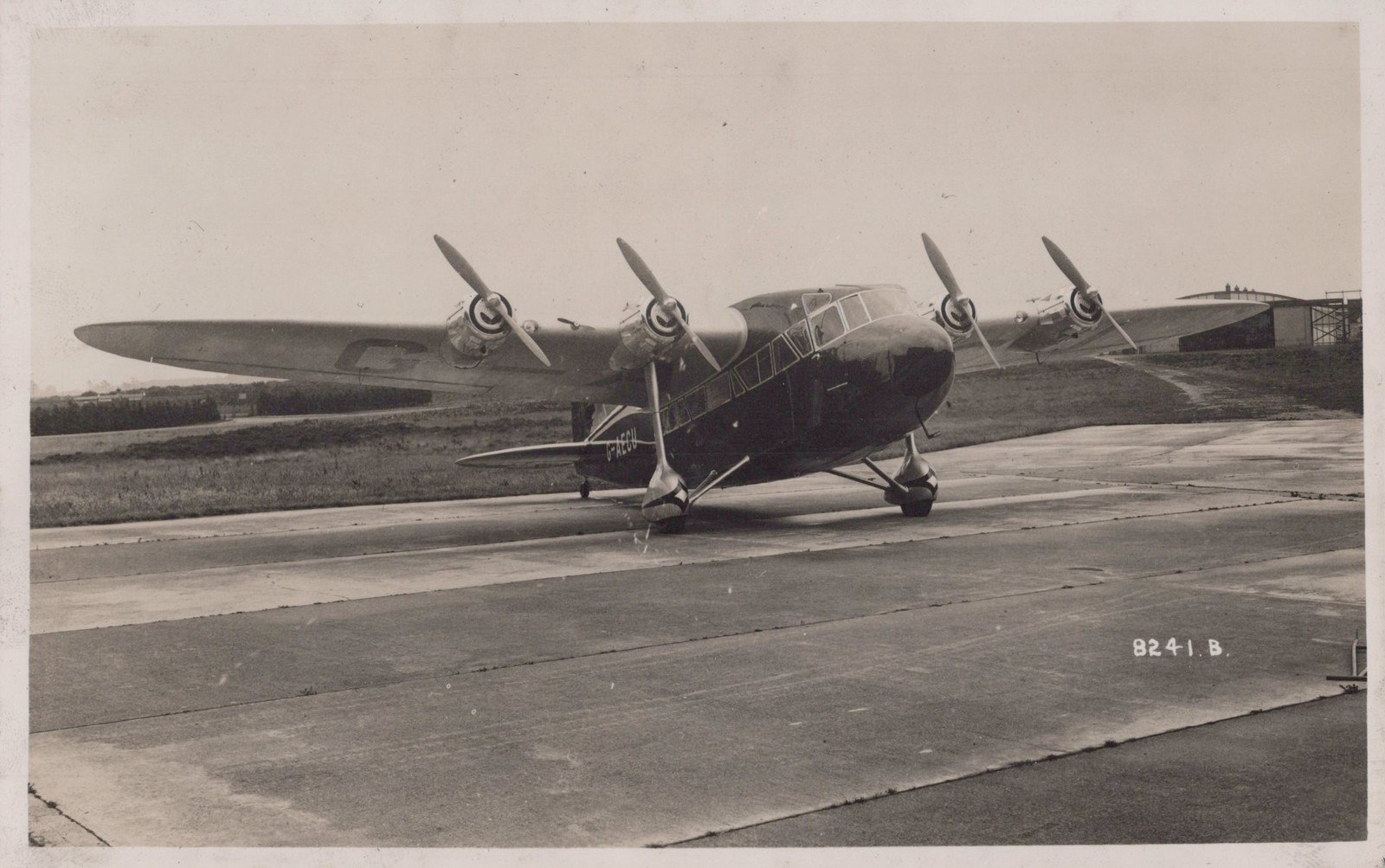 Short Scion Niagara III UK aircraft apron plane rare 1936 - Original Photo Short Scion Niagara III UK aircraft apron plane rare 1936 - Original Photo