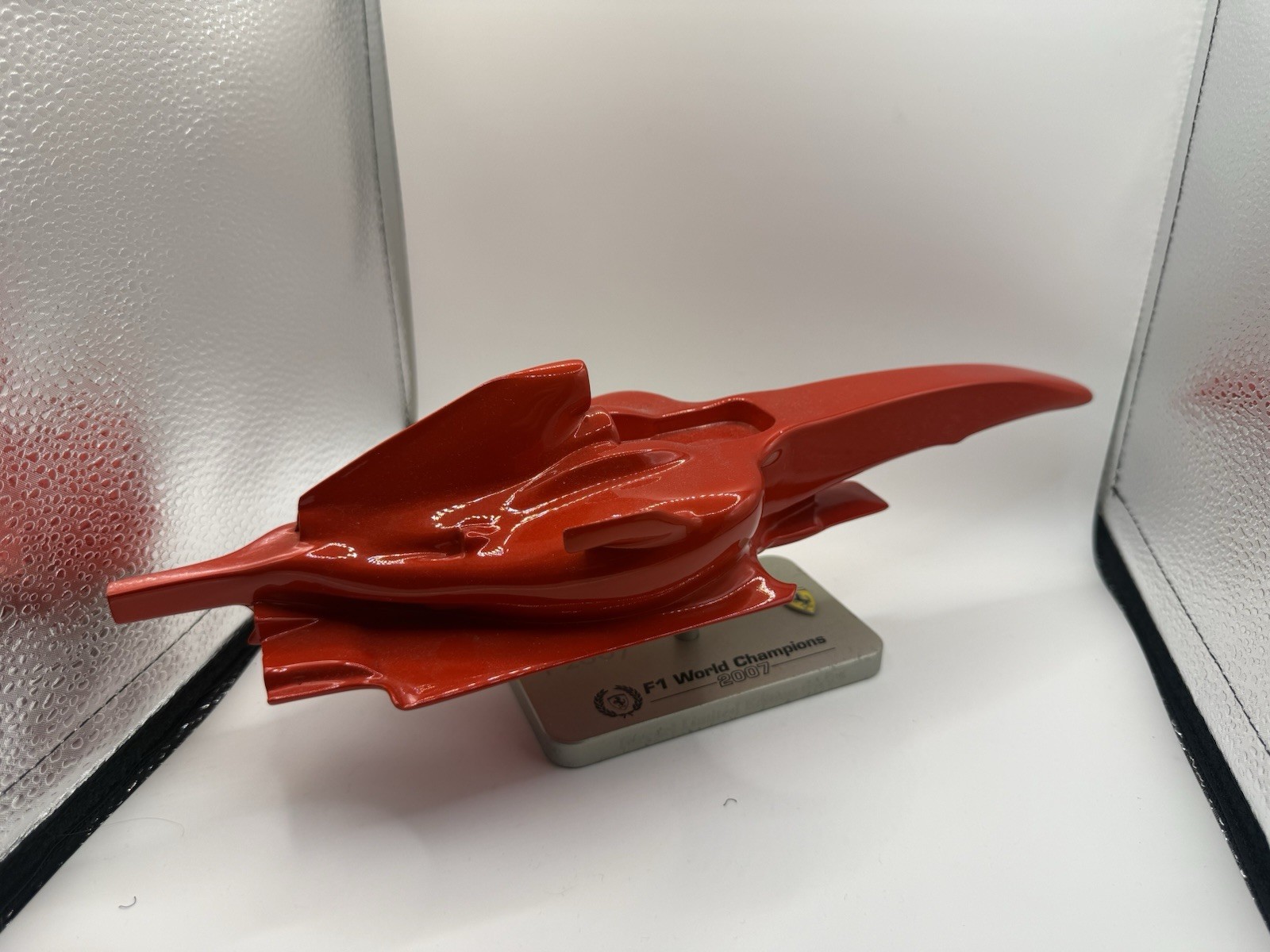 Ferrari F2007 F1 World Champions 2007 Limited Edition 09/99 Model Display Ferrari F2007 F1 World Champions 2007 Limited Edition 09/99 Model Display