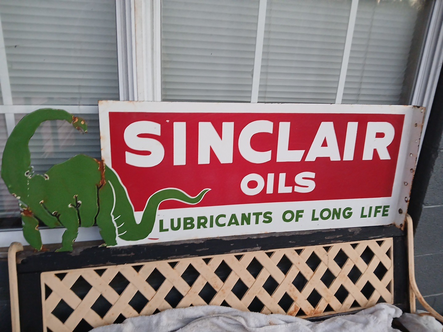 LARGE RARE SINCLAIR PORCELAIN METAL DOUBLE SIDED DINO SERVICE STATION SIGN 